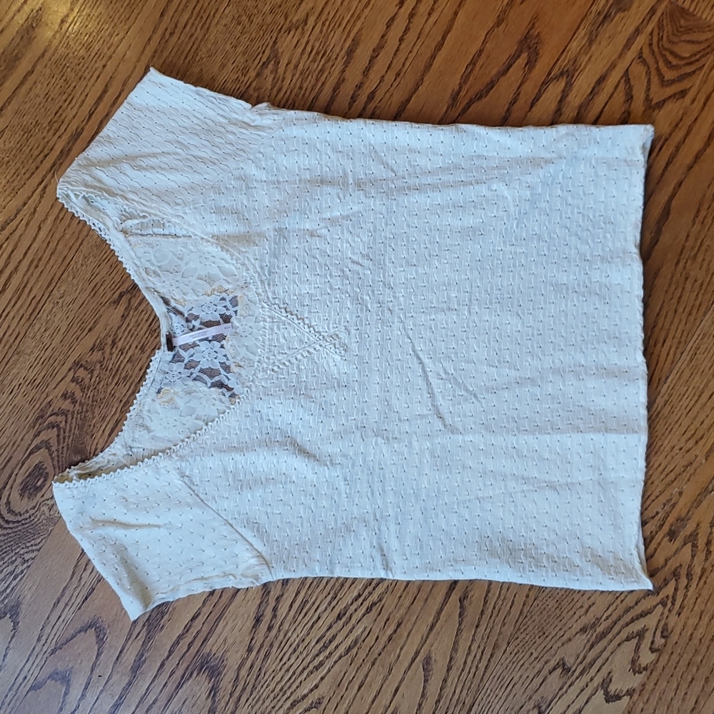 Free People lace detail crop top, pale yellow, size M, NWOT